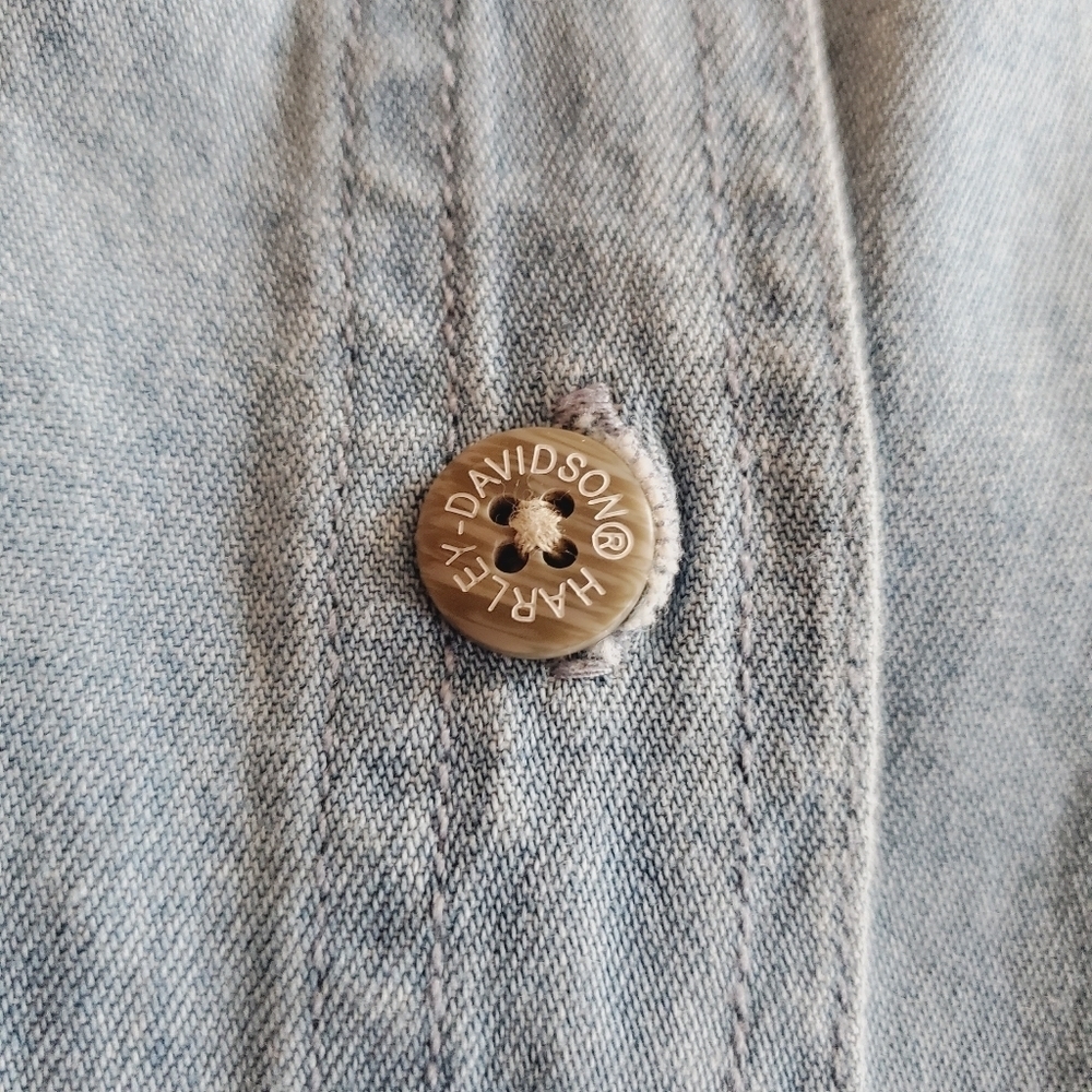 7314 * Harley-Davidson Chambray Embroidered Butto… - image 6